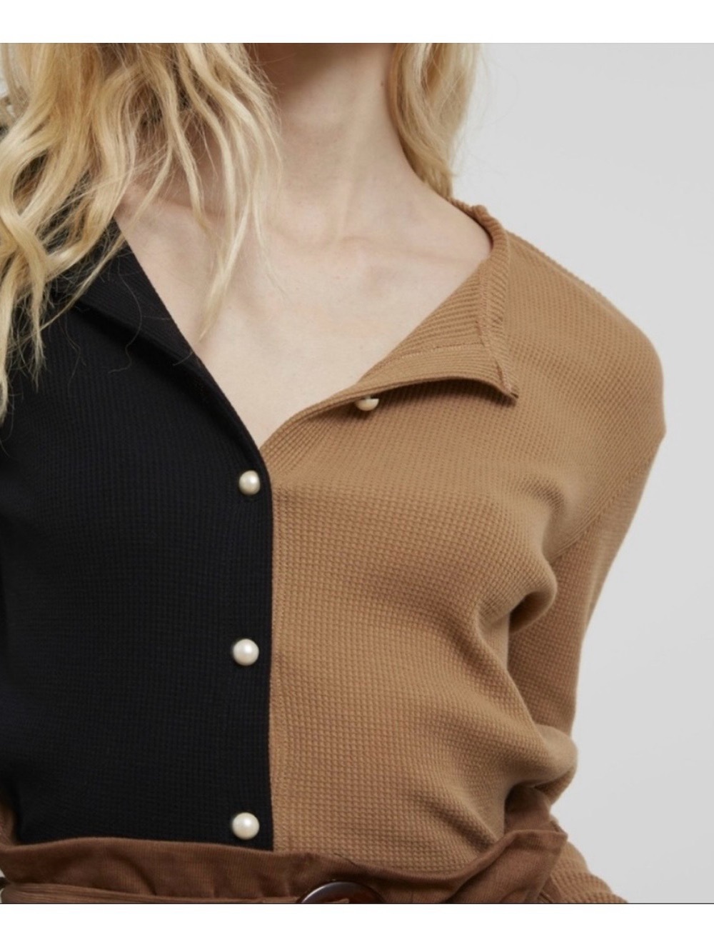 DONNI Two-Tone Black and Camel Ribbed Button-Front Women’s Sweater